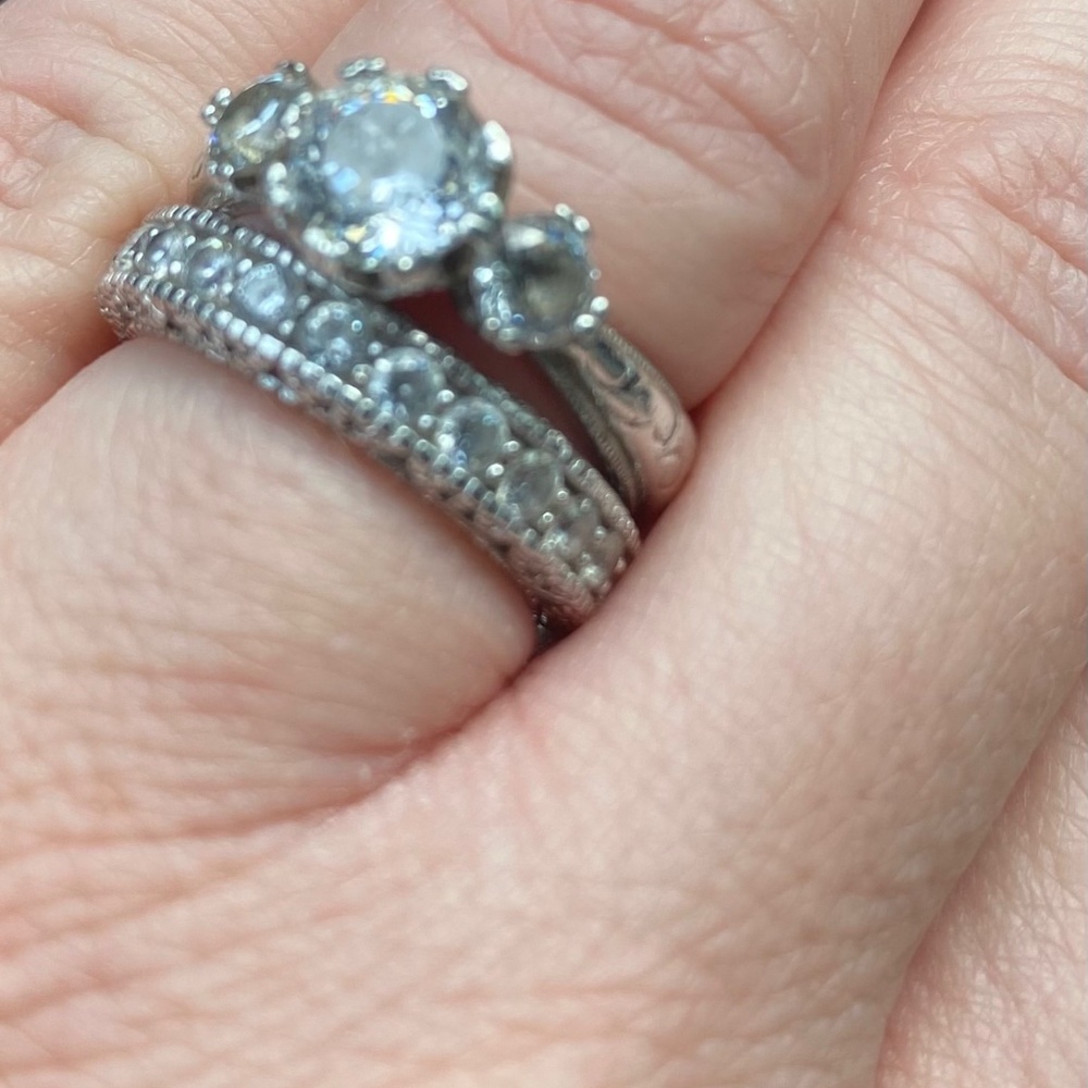 LaFonn 3 stone ring and no brand band